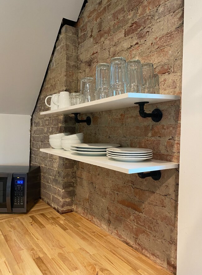 Building Photo - 2630 W Burnett Ave