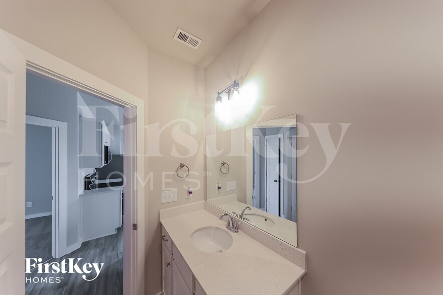 Building Photo - 41 Co Rd 1702