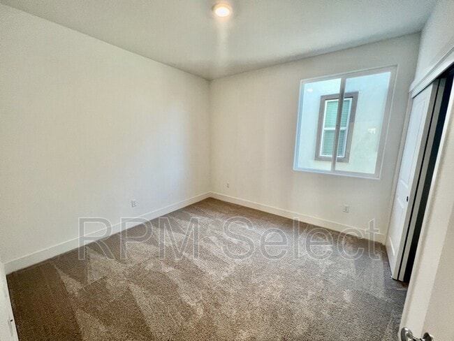 Building Photo - 2988 Newberry St