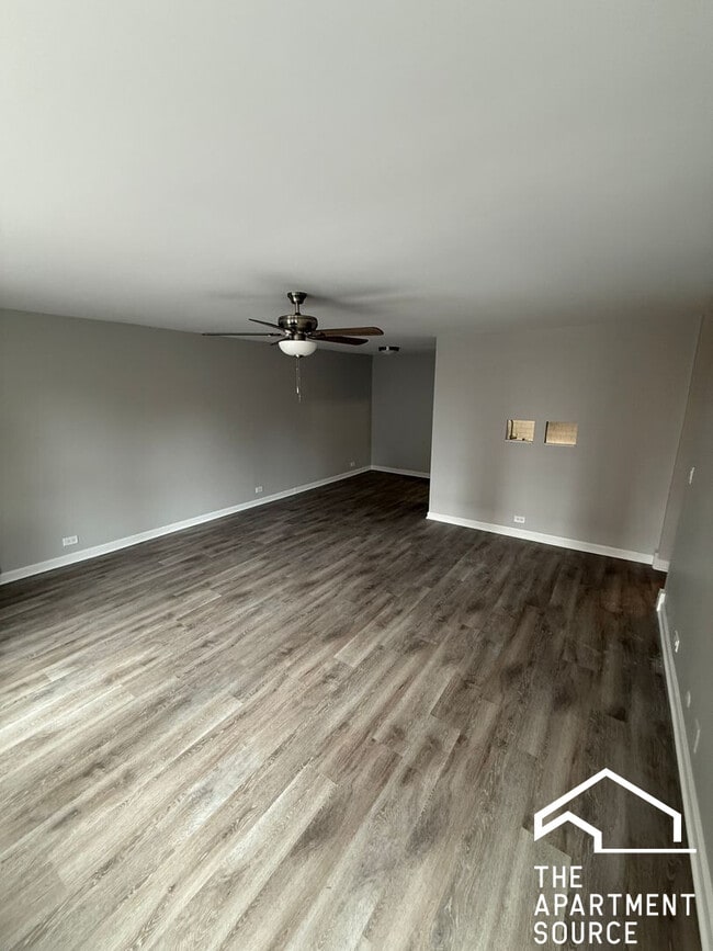 Building Photo - 744 W Gordon Terrace