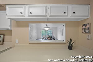 Building Photo - 8702 Village Dr