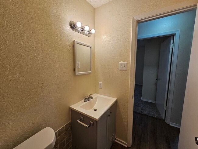 Building Photo - 110 Muleta Dr