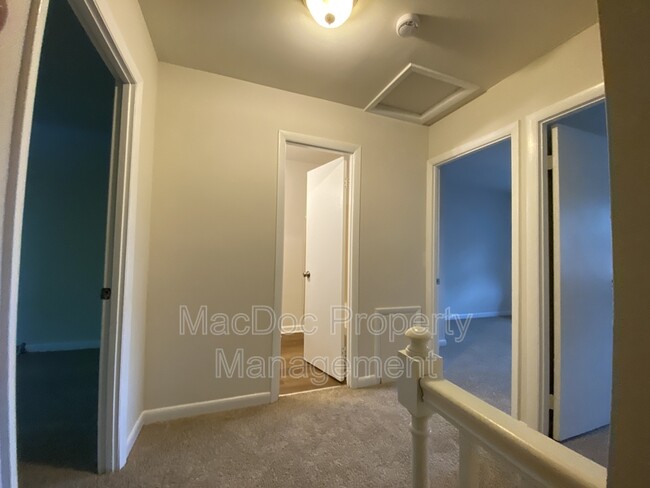 Building Photo - 5209 Heritage Dr