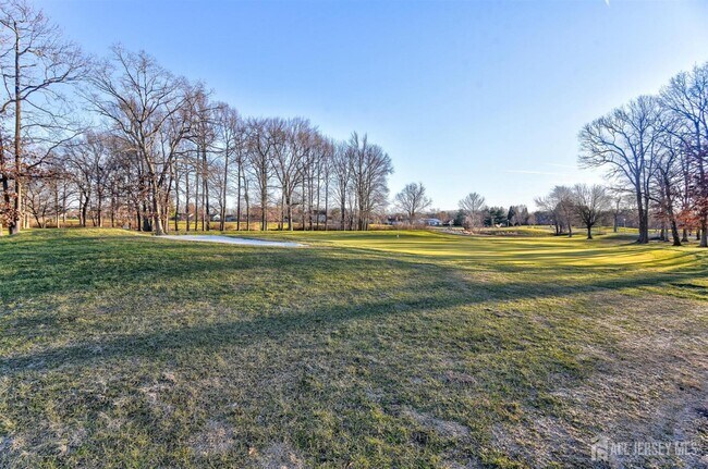 Building Photo - 368B Metuchen Dr