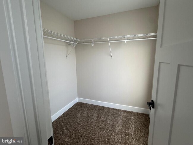 Building Photo - 116 Isabella Dr