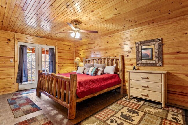 Building Photo - 3905 Fern Brook Way