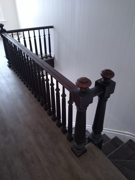 Building Photo - 913 Kellogg Ave