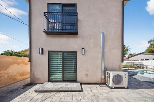 Building Photo - 8334 Calvin Ave