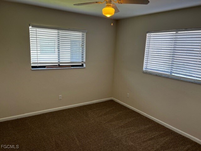 Building Photo - 4528 SE 5th Pl