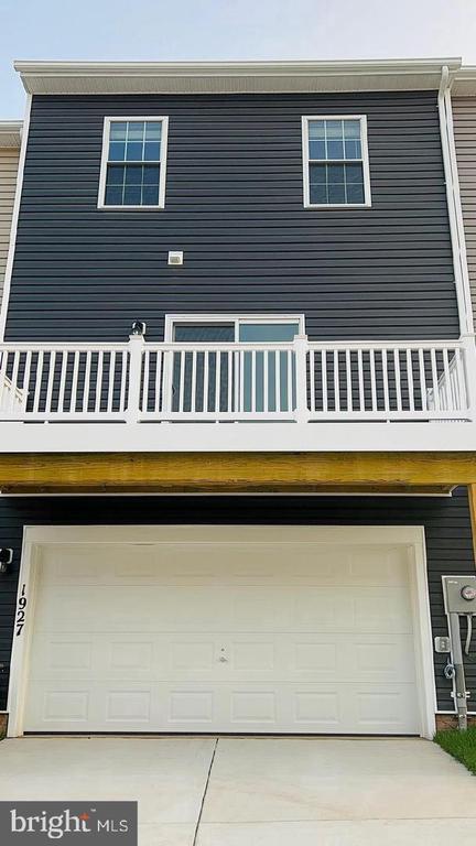 Building Photo - 1927 Fauna Dr