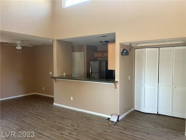 Building Photo - 3145 E Flamingo Rd