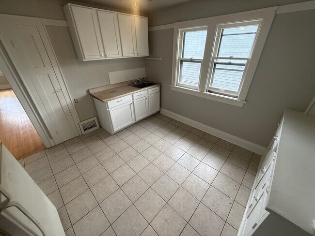 Building Photo - 2639 N 55th St