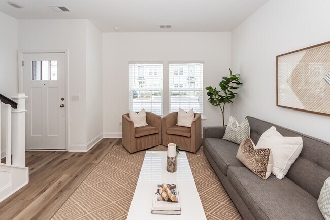 Building Photo - 3 Bedroom, 2.5 Bathroom Townhome in Twin Rivers - Wando