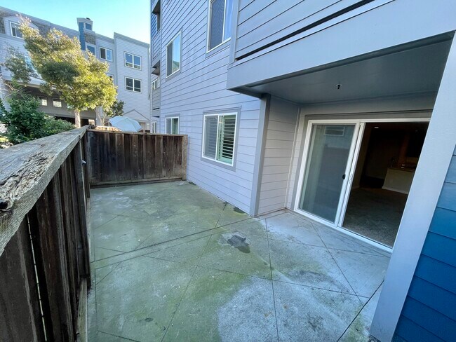 Building Photo - 6400 Christie Ave