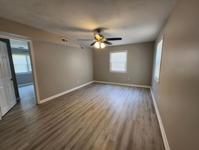 Building Photo - Briarfield Terrace