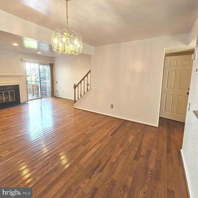 Building Photo - 6579 Cypress Point Rd