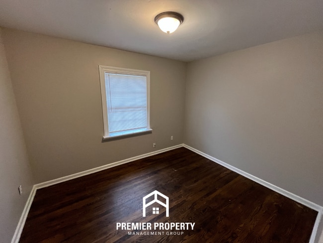 Building Photo - 3816 Cazassa Rd