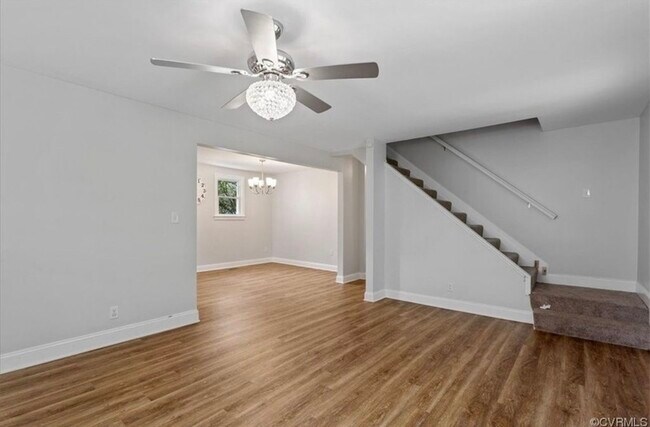 Building Photo - 326 S 20th Ave