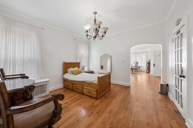 Building Photo - 23 W 51st St