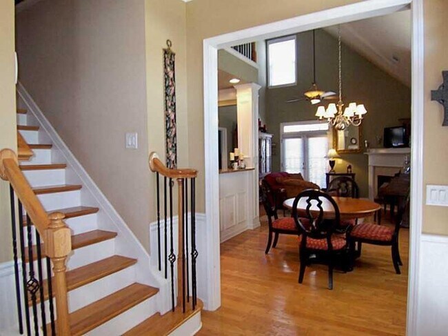 Building Photo - 6128 Prestwood Dr