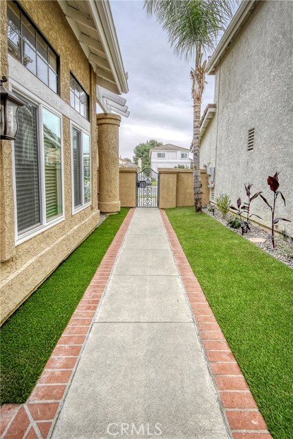 Building Photo - 24911 Laguna Vista
