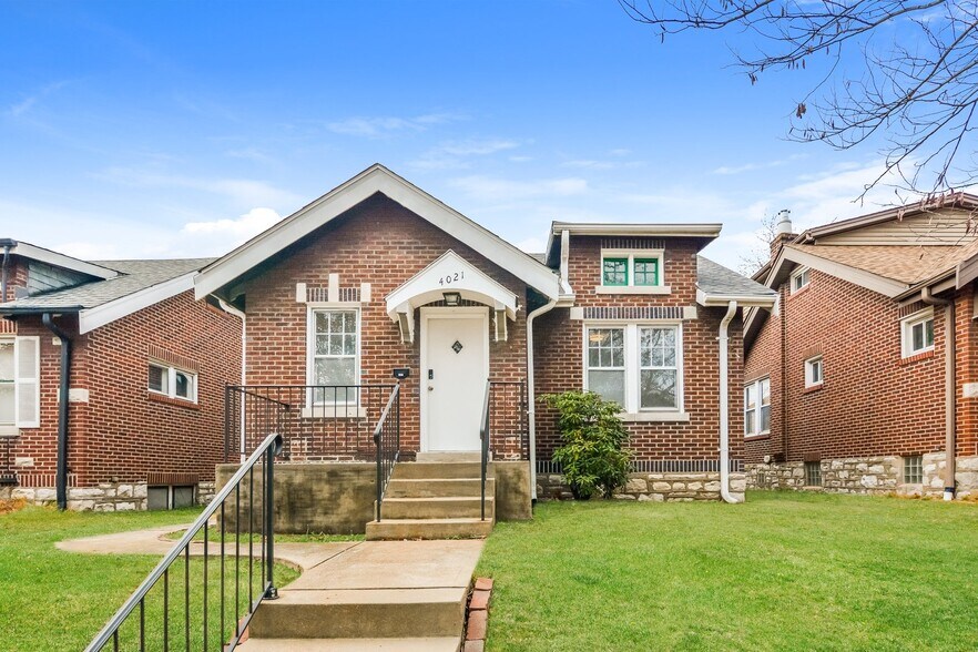 Building Photo - 4021 S Spring Ave