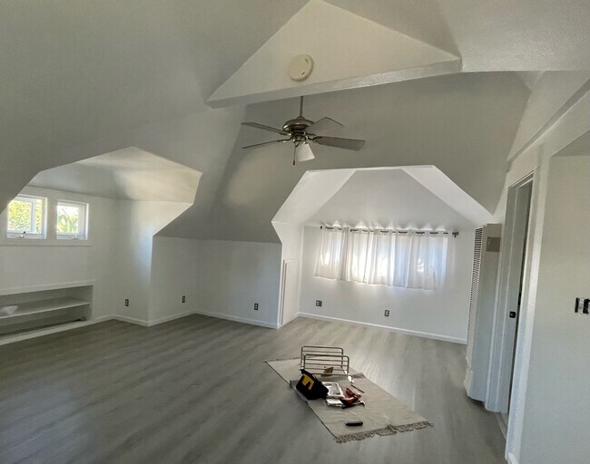 Building Photo - 374 N Cambridge St