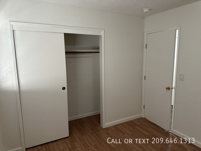 Building Photo - 541 San Vincente Ct