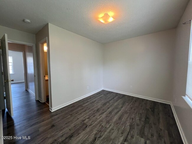Building Photo - 405 Timberlake Trail