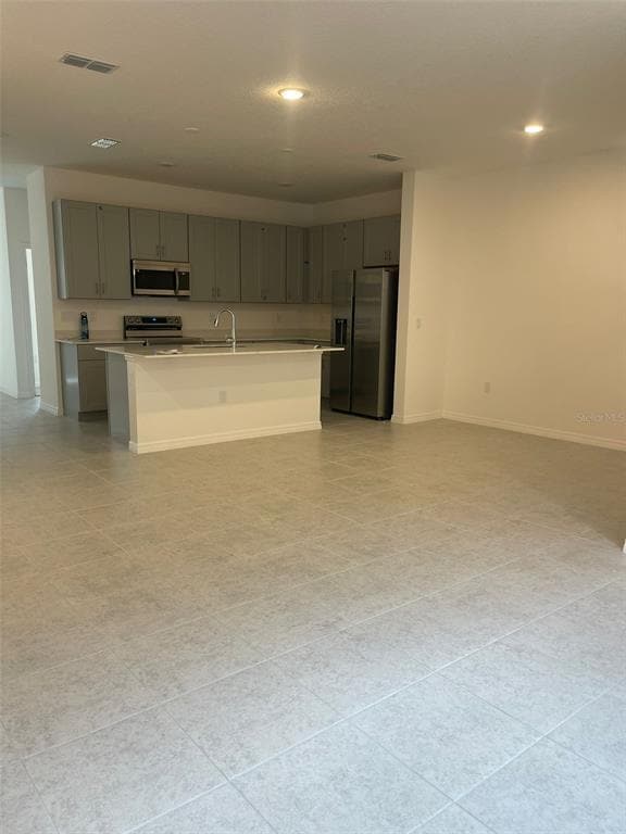 Building Photo - 1260 Stockwell Ave