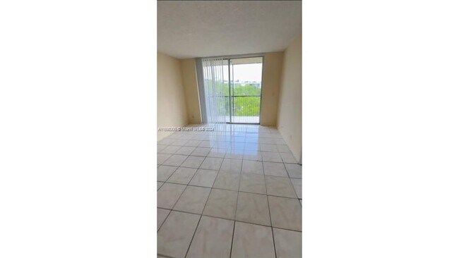 Building Photo - 8730 N Sherman Cir