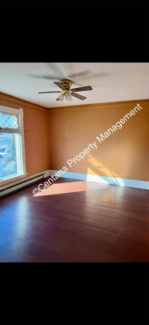 Building Photo - 601 W Mercury St