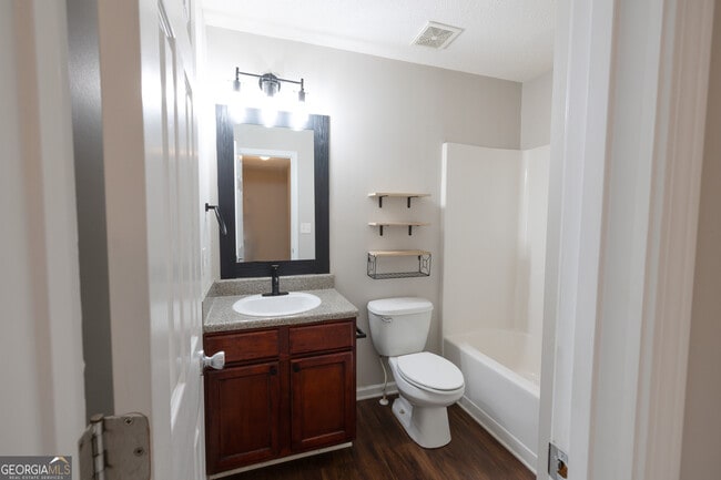 Building Photo - 2256 Nicole Dr