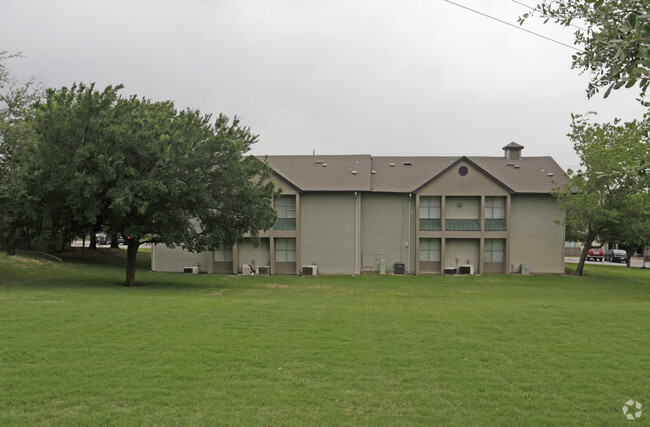 Building Photo - Willow Tree Apartments