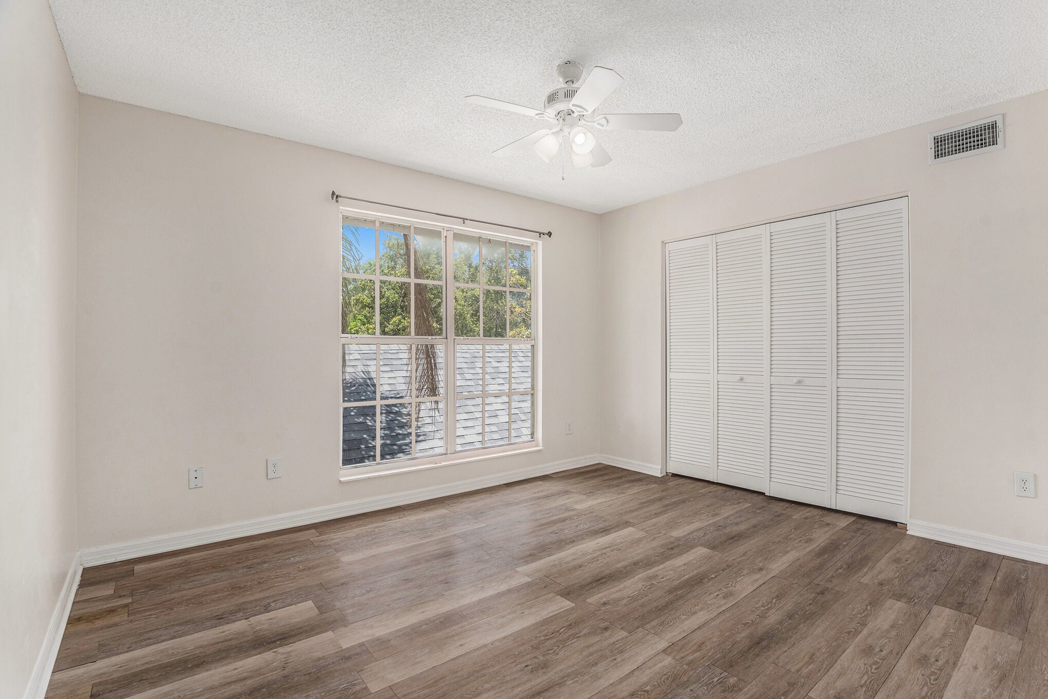 Building Photo - 296 Winchester Way