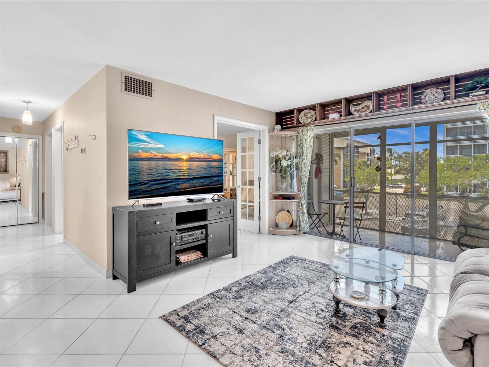 Building Photo - 3020 NE 16th Ave