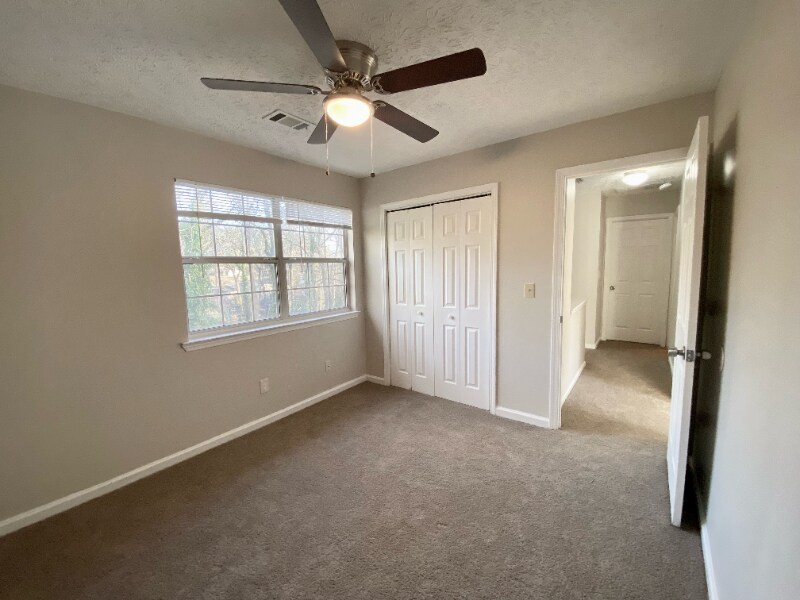 Building Photo - 3543 Sweetgum Ln