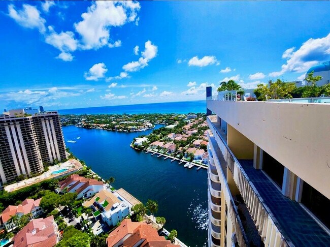 Building Photo - 19355 Turnberry Way