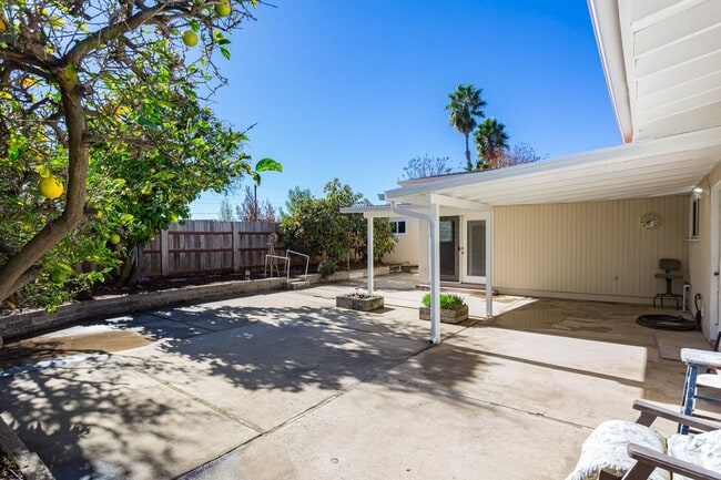 Building Photo - Newly updated Single-Story in Clairemont