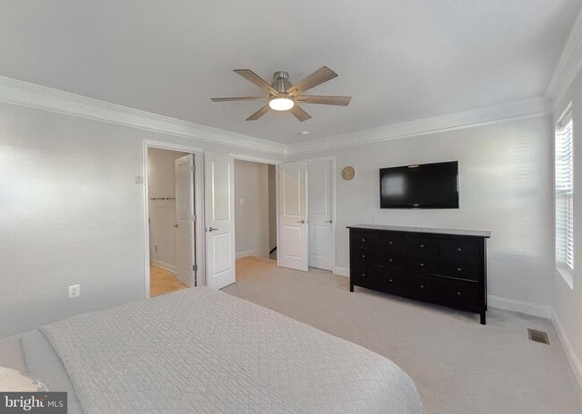 Building Photo - 23856 Myrtle Glen Way