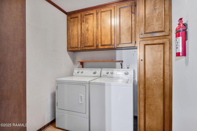 Building Photo - 505 Dafney Dr