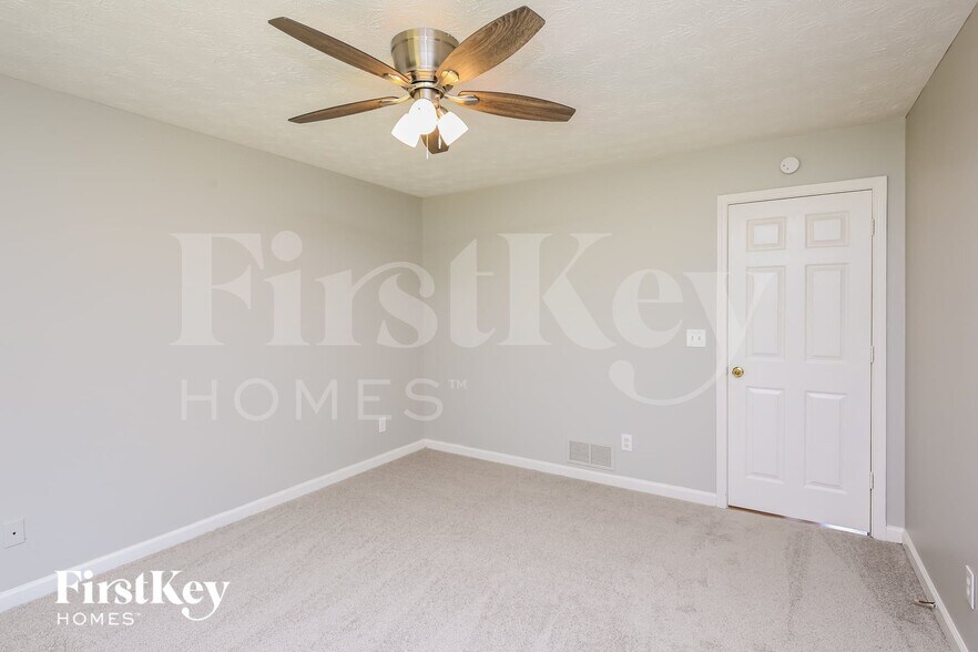 Building Photo - 6029 Rose Ct