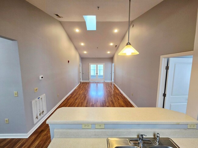 Building Photo - Blue Seas Properties -3