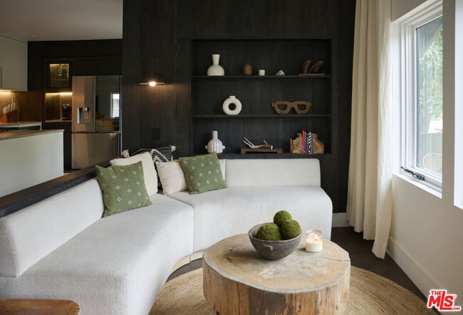 Building Photo - 5918 Monte Vista St