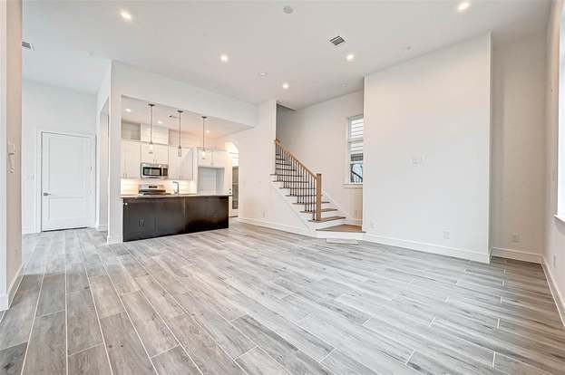 Building Photo - 8930 Spring Knoll Forest Dr