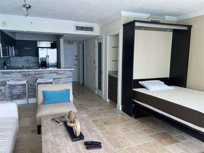 Building Photo - 2501 S Ocean Dr