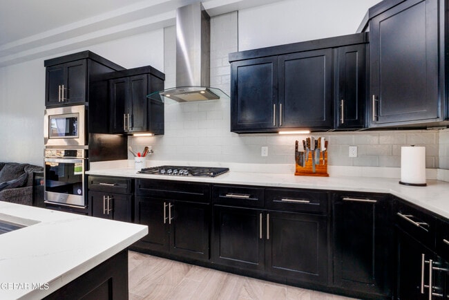 Building Photo - 2809 Tierra Garden Dr