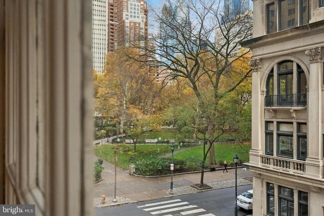 Building Photo - 1900 Rittenhouse Square