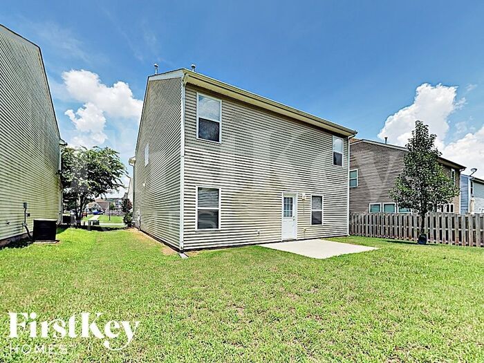 Building Photo - 15535 Lakepoint Forest Dr