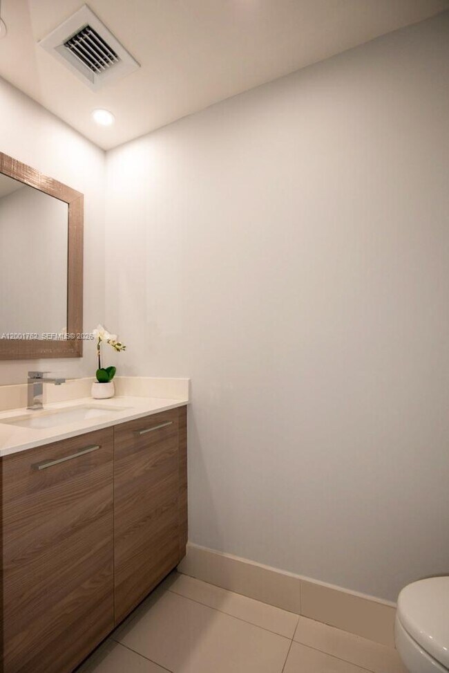 Building Photo - 1300 S Miami Ave